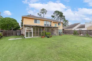 15119 Plaza Libre Dr, Houston, TX 77083 - Photo 28