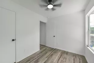 2811 Packard Elm St, Houston, TX 77038 - Photo 32