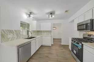 2811 Packard Elm St, Houston, TX 77038 - Photo 12