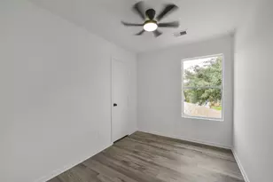 2811 Packard Elm St, Houston, TX 77038 - Photo 28