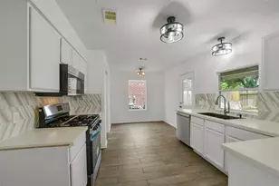 2811 Packard Elm St, Houston, TX 77038 - Photo 10