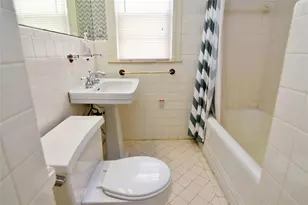 1961 Dryden Rd, Houston, TX 77030 - Photo 18