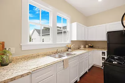 910 9th Street, Galveston, TX 77550 - Photo 14