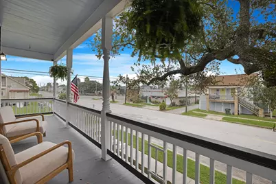 910 9th Street, Galveston, TX 77550 - Photo 4