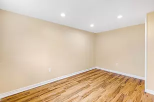 910 9th St, Galveston, TX 77550 - Photo 34