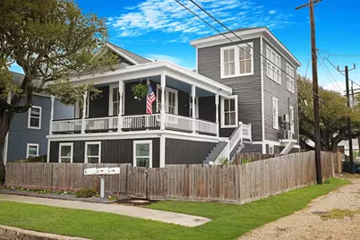 910 9th Street, Galveston, TX 77550 - Photo 2