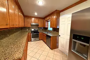 307 Sue St, Houston, TX 77009 - Photo 10