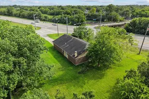 2201 Webster St, League City, TX 77573 - Photo 4