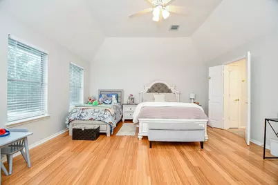 3151 Mossy Elm Court, Houston, TX 77059 - Photo 18