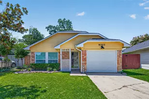 9303 Autumn Harvest Dr, Houston, TX 77064 - Photo 2