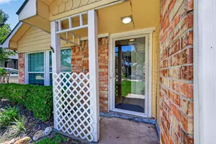 9303 Autumn Harvest Dr, Houston, TX 77064 - Photo 4