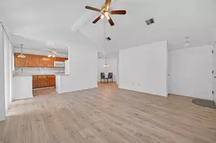 9303 Autumn Harvest Dr, Houston, TX 77064 - Photo 6