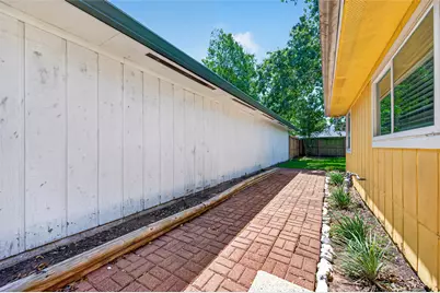 9303 Autumn Harvest Drive, Houston, TX 77064 - Photo 20