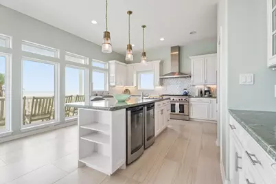 19023 Kahala Drive E, Galveston, TX 77554 - Photo 12