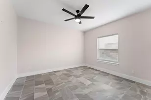 1908 Dismuke St, Houston, TX 77023 - Photo 8
