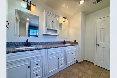 16907 Dusty Mill Drive W, Sugar Land, TX 77498 - Photo 18