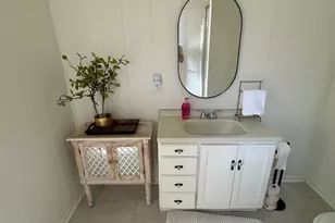 1104 Sycamore St, Navasota, TX 77868 - Photo 12