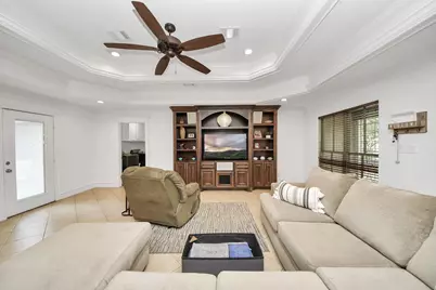 24 Woody Creek Drive, Conroe, TX 77301 - Photo 2