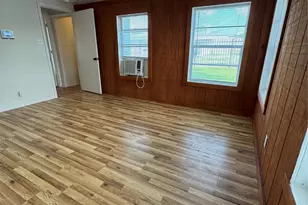 2918 46th St, Dickinson, TX 77539 - Photo 8