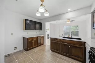 9219 Belle Glen Dr, Houston, TX 77099 - Photo 14