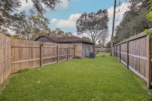 17711 Craft Ct, Crosby, TX 77532 - Photo 20