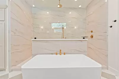 1458 Oak Tree Drive, Houston, TX 77055 - Photo 14