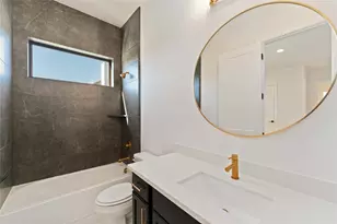 1458 Oak Tree Dr, Houston, TX 77055 - Photo 20