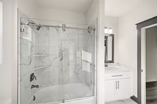 87 Lakeway Ct Ct, Conroe, TX 77304 - Photo 22