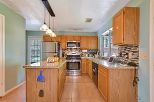 123 W Trillium Ct, The Woodlands, TX 77381 - Photo 12