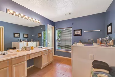 123 W Trillium Court, The Woodlands, TX 77381 - Photo 30