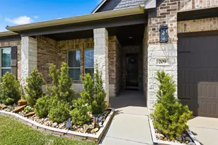 209 Bright Blf Cir, Waller, TX 77484 - Photo 2