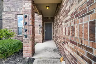 4418 Windmill Run Dr, Houston, TX 77069 - Photo 2