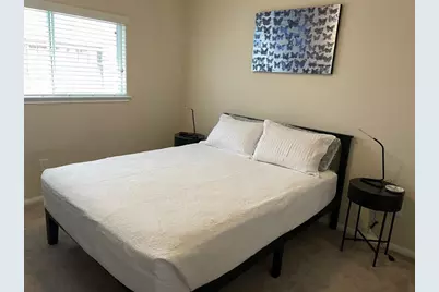 31 W Spindle Tree Circle W, The Woodlands, TX 77382 - Photo 16