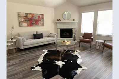 31 W Spindle Tree Circle W, The Woodlands, TX 77382 - Photo 6