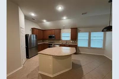 31 W Spindle Tree Circle, The Woodlands, TX 77382 - Photo 20