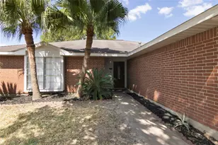 13206 Ensley Wood Dr, Houston, TX 77082 - Photo 2