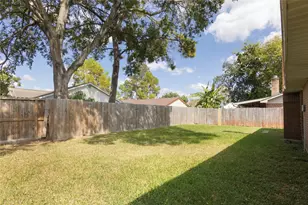 13206 Ensley Wood Dr, Houston, TX 77082 - Photo 24