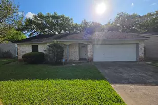 1326 Ashwood Dr, Sugar Land, TX 77498 - Photo 24