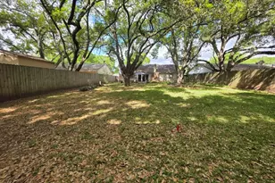 1326 Ashwood Dr, Sugar Land, TX 77498 - Photo 6