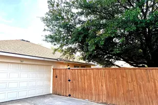 745 Grambling Dr, Dallas, TX 75241 - Photo 2