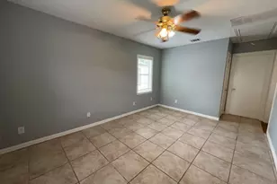405 Johnson St, Pasadena, TX 77506 - Photo 2