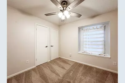33 N Rain Forest Court, The Woodlands, TX 77380 - Photo 14