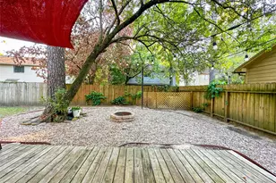 33 N Rain Forest Ct, The Woodlands, TX 77380 - Photo 30