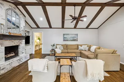 10714 Piping Rock Lane, Houston, TX 77042 - Photo 2