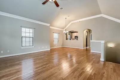 2905 Clinton Drive, Houston, TX 77020 - Photo 2
