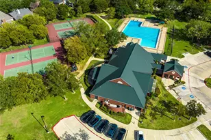 2010 Shepherds Pl, Sugar Land, TX 77479 - Photo 4