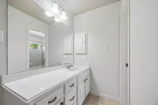 2010 Shepherds Pl, Sugar Land, TX 77479 - Photo 20