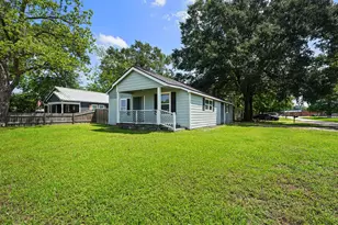 111 Holderrieth Blvd, Tomball, TX 77375 - Photo 2