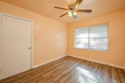 10302 Woodwind Drive, Houston, TX 77025 - Photo 16