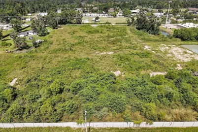 11554 Suburban Dr, Houston, TX 77050 - Photo 12